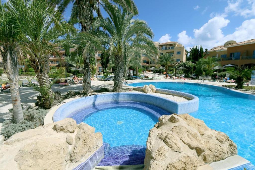 Limnaria Gardens B Apartment Paphos Exterior foto