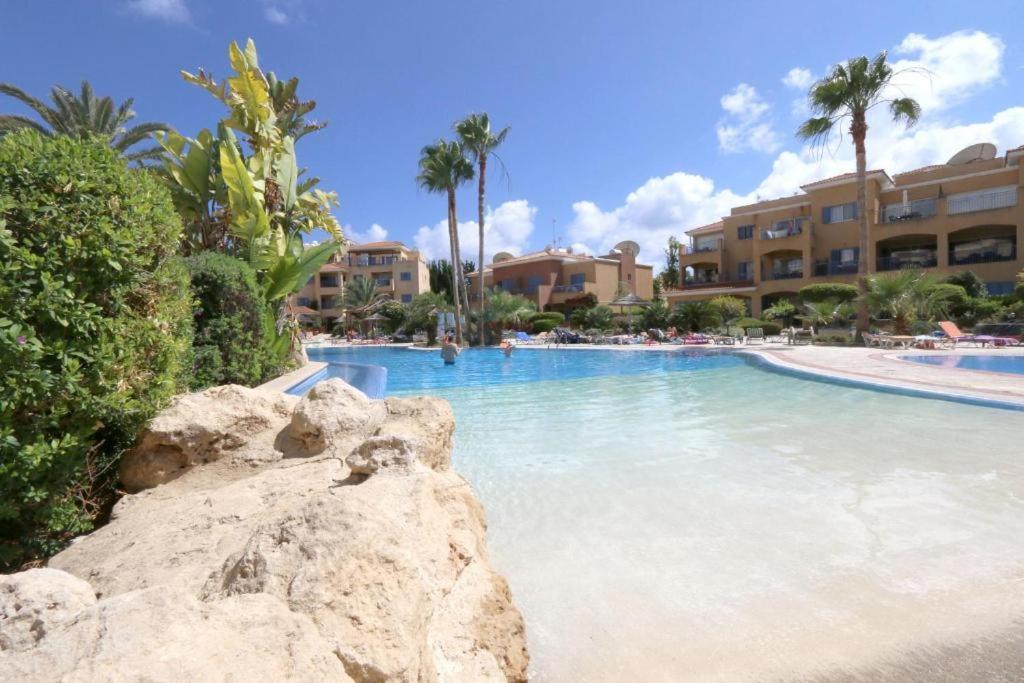 Limnaria Gardens B Apartment Paphos Exterior foto